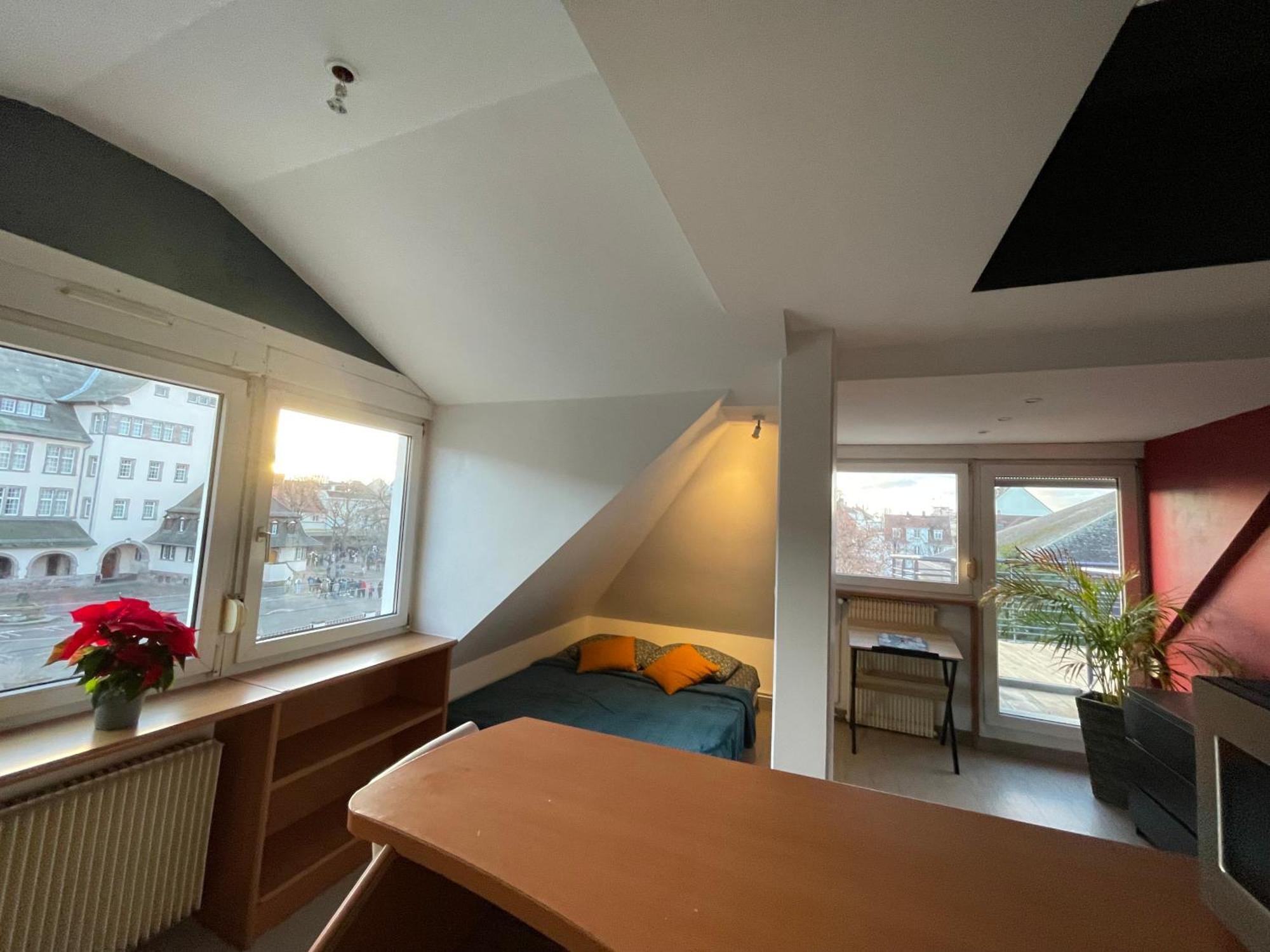 Appartement Studio Avec Terrasse *